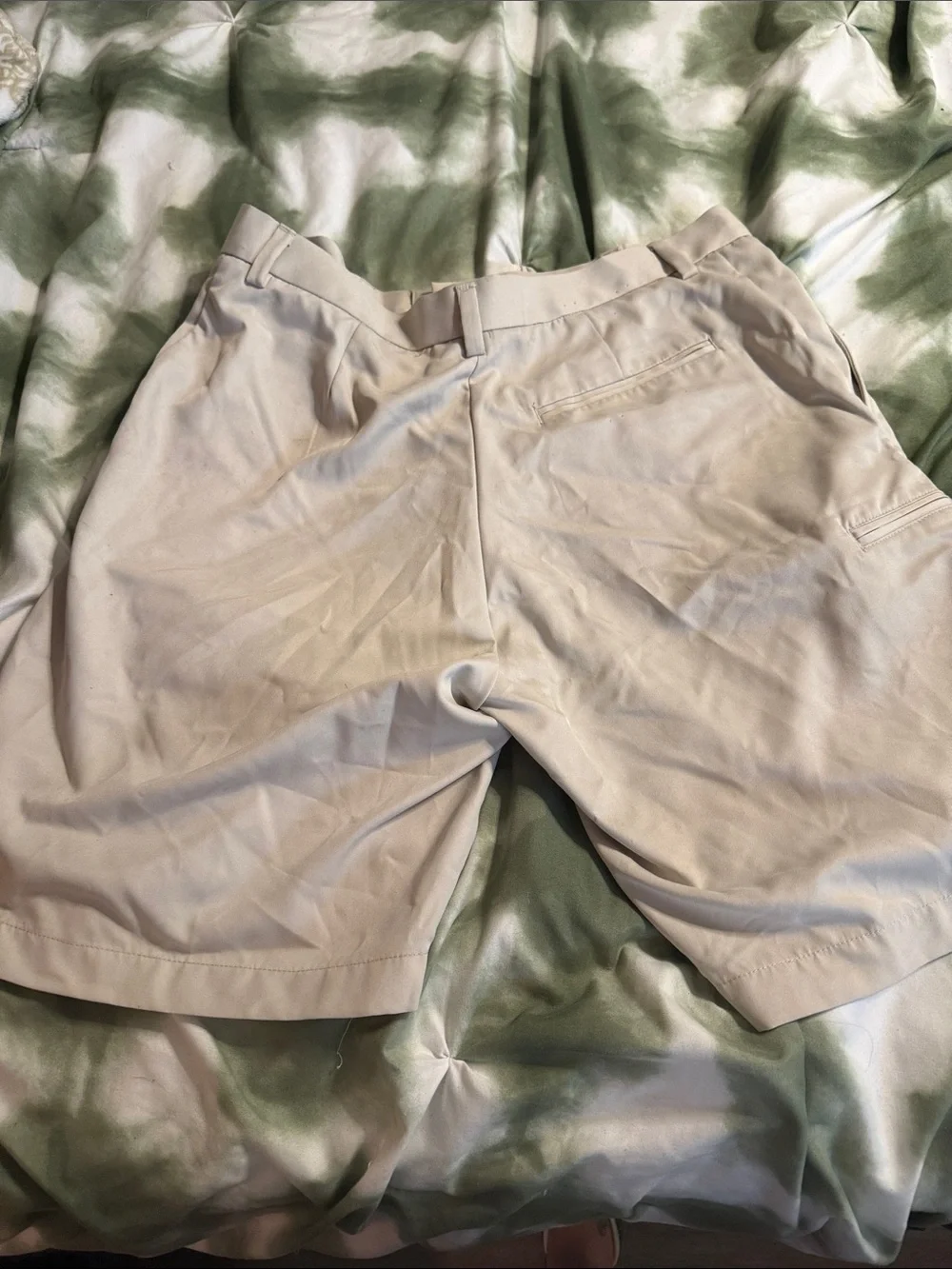 Grand Slam Men's Flat Front Shorts in Light Khaki